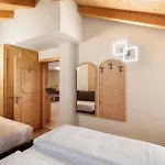 Bait Gioanzin Appartement *